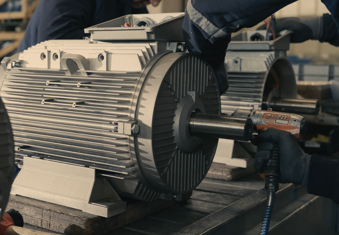Three phase asynchronous motor